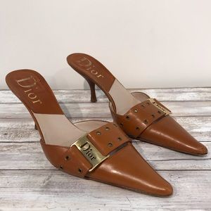 SALE 🖤 CHRISTIAN DIOR Grommet Mule Pumps Saddle